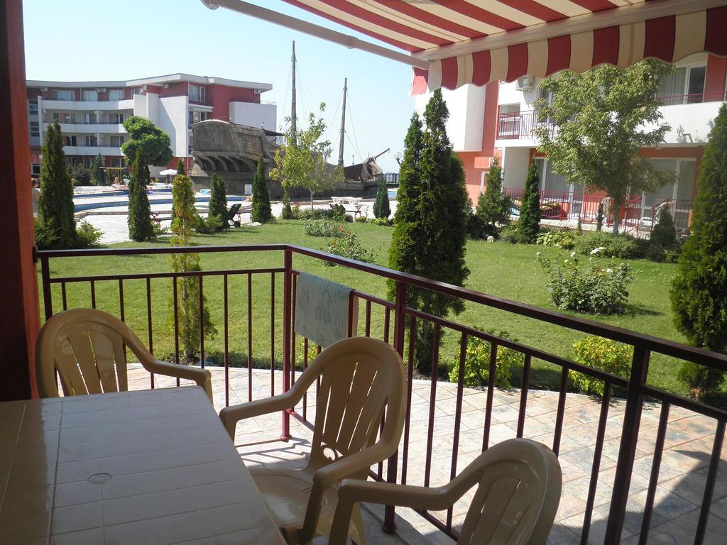 אלניטה Private Apartments In Privilige Fort Beach מראה חיצוני תמונה